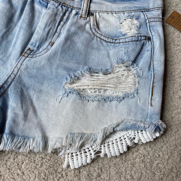 Mudd | High Rise Light Wash Distressed Jean Shorts - Picture 2 of 6